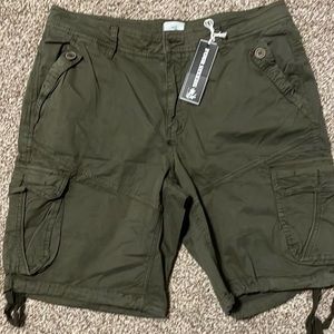 Four Steeds Army Green  cargo shorts NWT Size 14